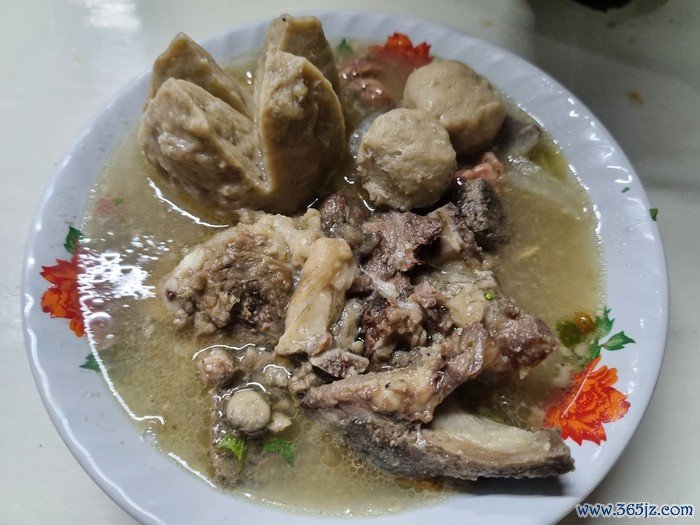 5 Bakso Khas Jawa Ini Dijajakan Nyempil di Gang Sempit